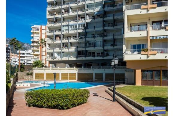 Diana 108 Frontal Sea Views 2 Bedrooms Lejlighed Marbella